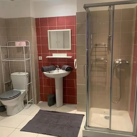 Apartment Tres Bel De 105 M2 Et 45 M2 De Terrasse A 100 M Du Port *