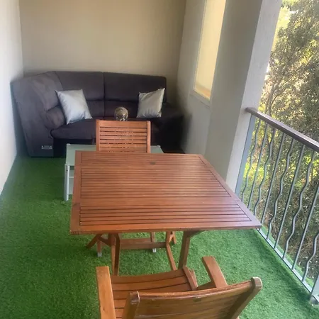 Appartement Tres Bel De 105 M2 Et 45 M2 De Terrasse A 100 M Du Port