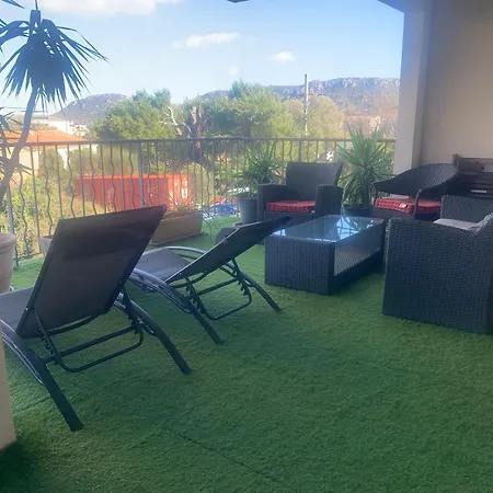 Tres Bel De 105 M2 Et 45 M2 De Terrasse A 100 M Du Port