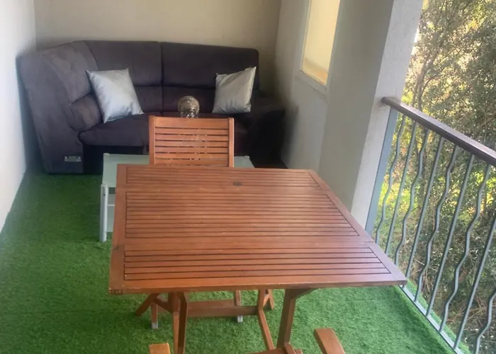 Appartement Trés Bel De 105 M2 Et 45 M2 De Terrasse à 100 M Du Port